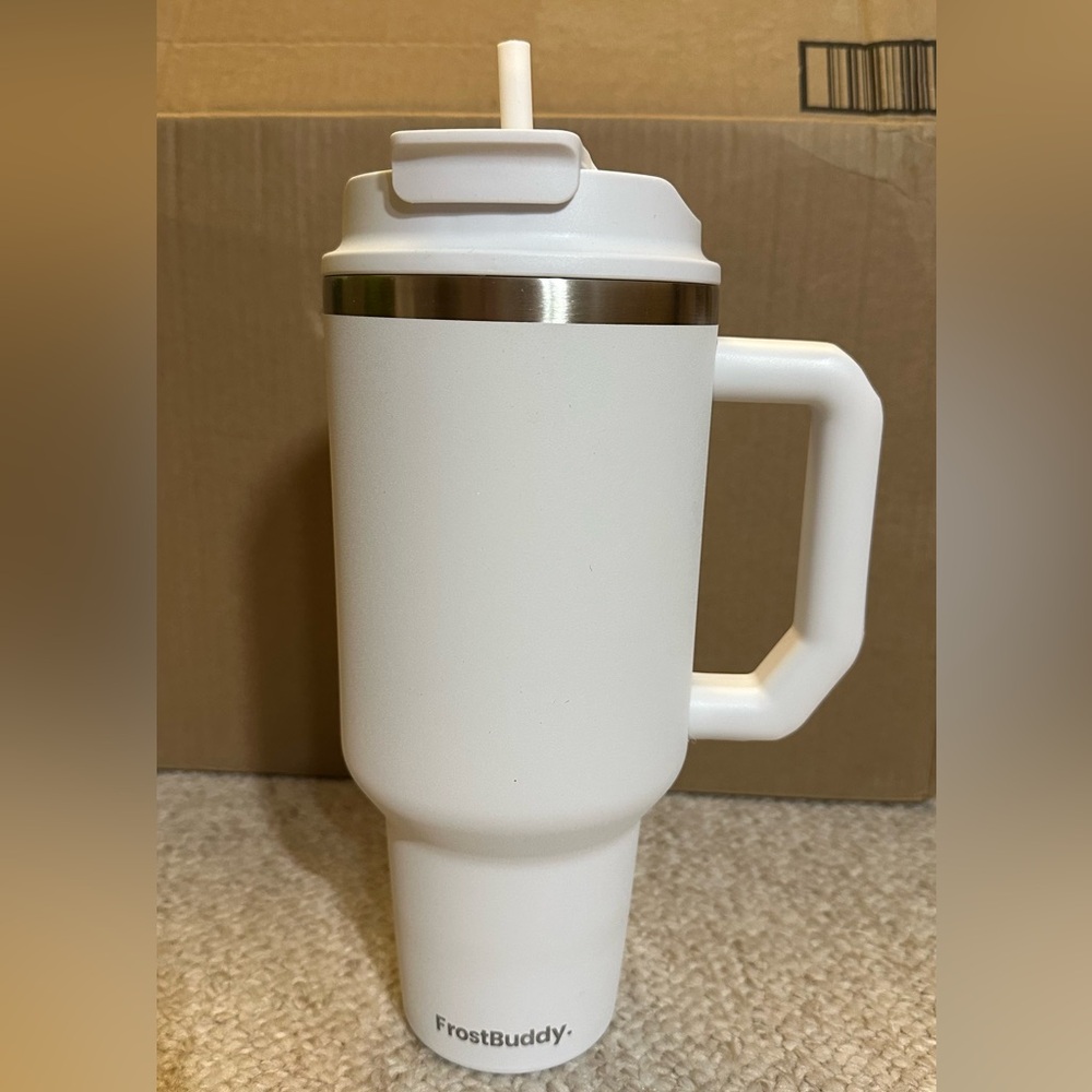White Insulated Travel Mug with Handle and Straw
